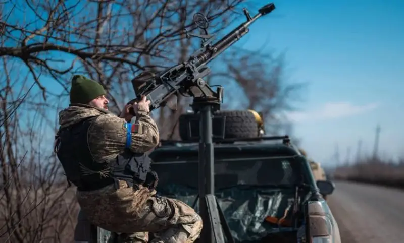 Западная пресса пишет о рисках прорыва ВС РФ к Киеву в связи с нежеланием большинства украинцев воевать