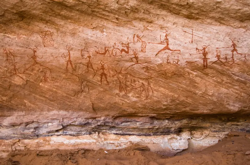Nghệ thuật trên đá ở khu vực Tadrart-Akakus, Libya.