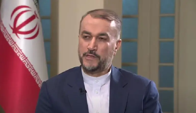 이란 외무장관은 호르무즈 해협에 억류된 MSC 아리즈호 선원들을 석방하겠다는 의사를 밝혔다.