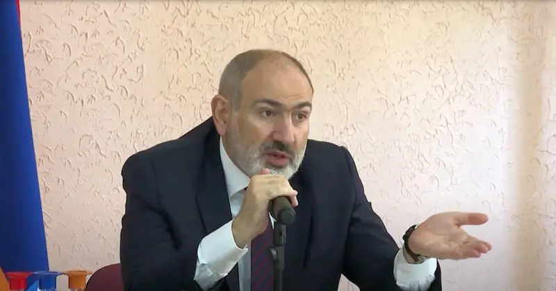 Премьер Армении призвал жителей села Тавуш радоваться близости к Азербайджану
