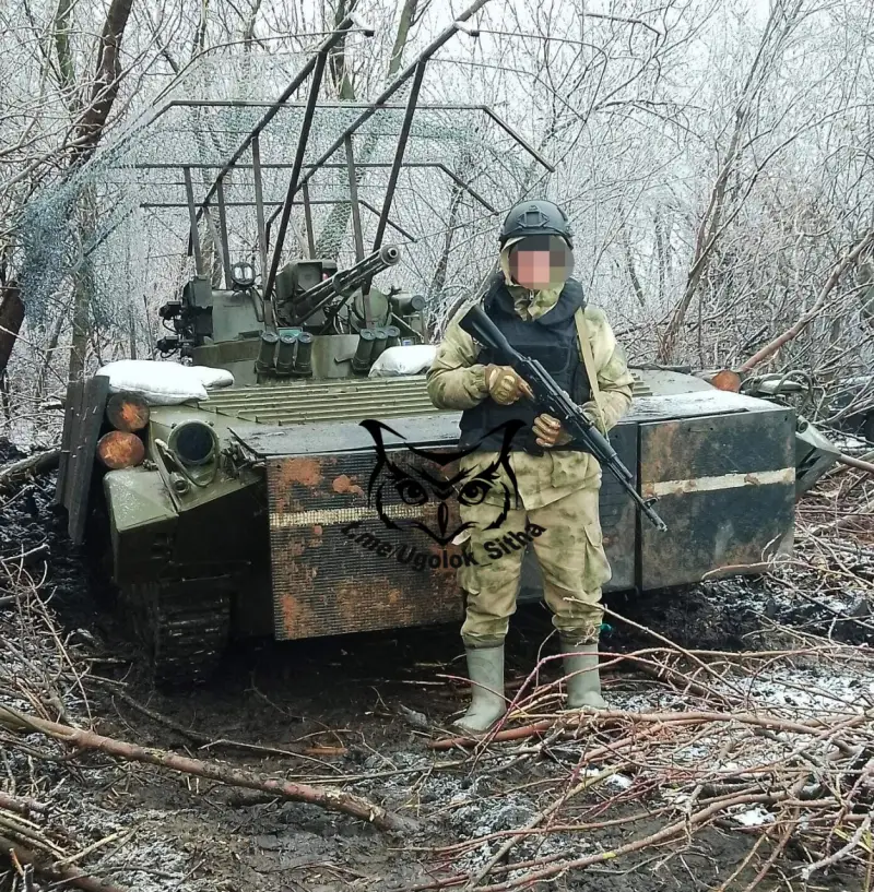 Modificado pelos militares russos BMP-1U na zona do Distrito Militar do Norte