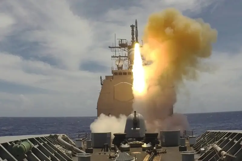 Военно-морские силы США заказали прототип новой версии твердотопливного ракетного двигателя Mk 104