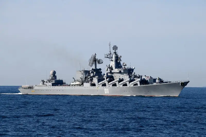 Флагман Тихоокеанского флота ракетный крейсер «Варяг» вошёл в Средиземное море