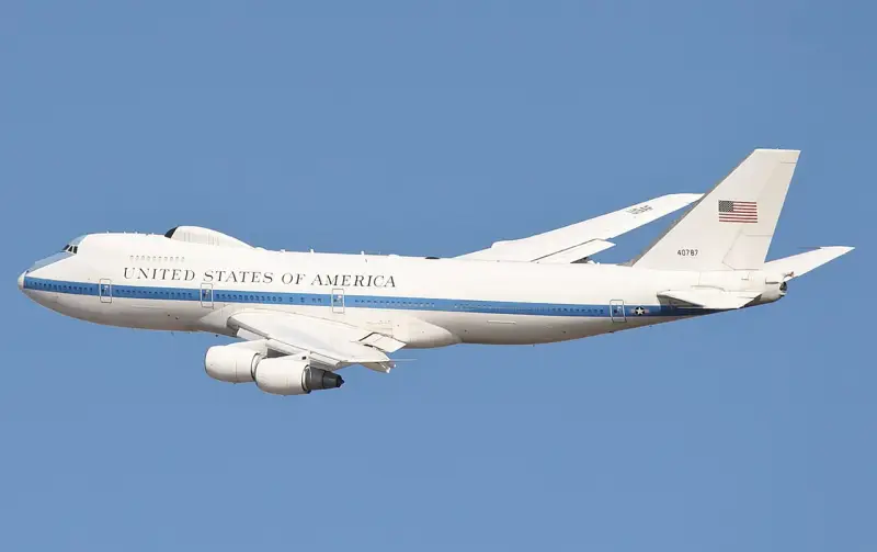Минобороны США заключило контракт на разработку воздушной машины, которая должна заменить устаревающий «самолёт Судного дня»