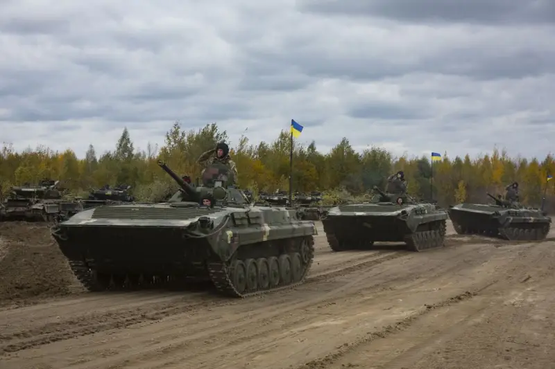 Konu sadece mermilerle ilgili değil: Amerikan basını ısrarla Ukrayna Silahlı Kuvvetlerinin cephede çökmesinin yakın olduğunu öngörüyor