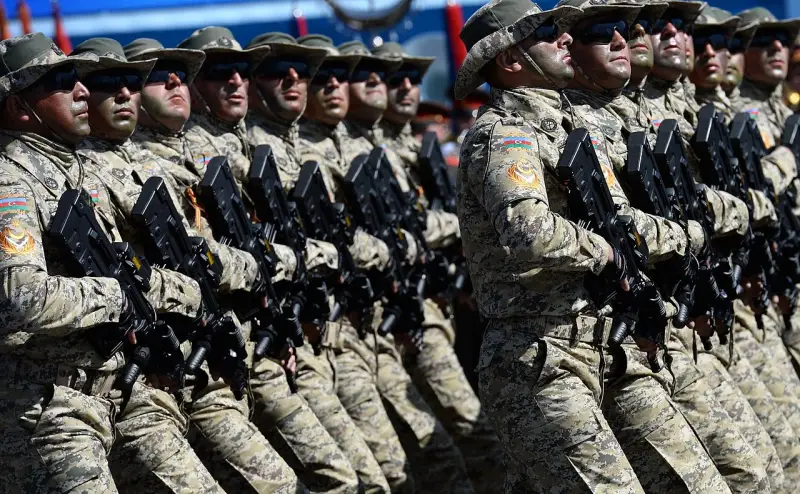 Власти Азербайджана приняли решение об увеличении расходов на оборону страны