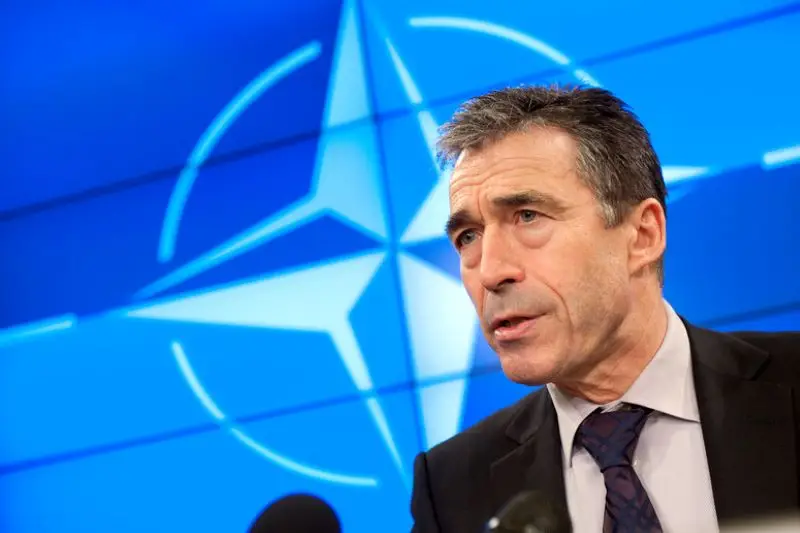 Экс-генсек НАТО: Европа стала слабой и расколотой перед угрозой со стороны России