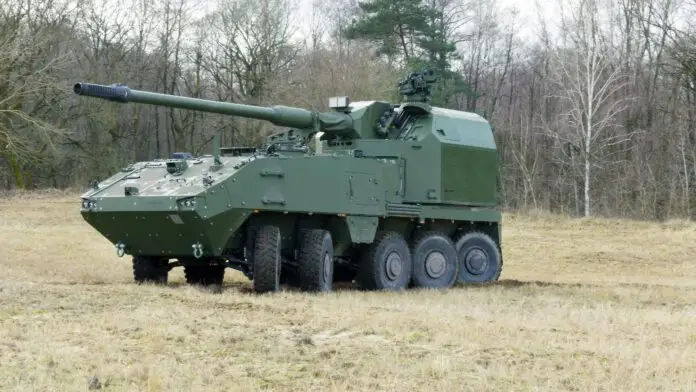 Ведёт огонь по всему азимуту: артиллерийская система AGM установлена на новую колёсную базу