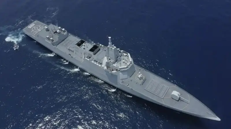 «Является крейсером по боевой мощи»: Китай спустил на воду десятый по счёту «большой эсминец» Type 055