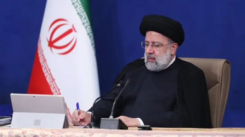 Духовный лидер Ирана после ситуации с пропажей вертолёта президента Раиси: Нация не должна беспокоиться - изменений в работе госаппарата не произойдёт