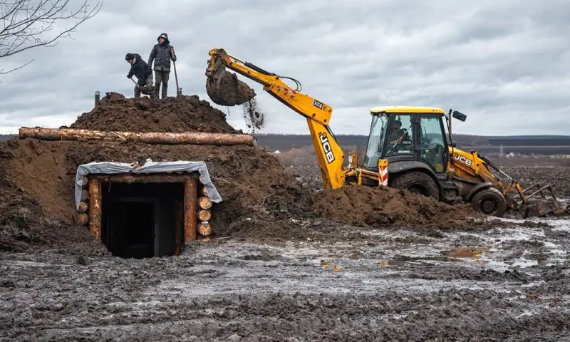 Минобороны Украины: строительство оборонительных фортификаций на пяти направлениях подходит к завершению