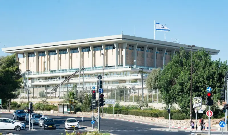 В Израиле партия экс-главы Минобороны страны внесла предложение о роспуске парламента