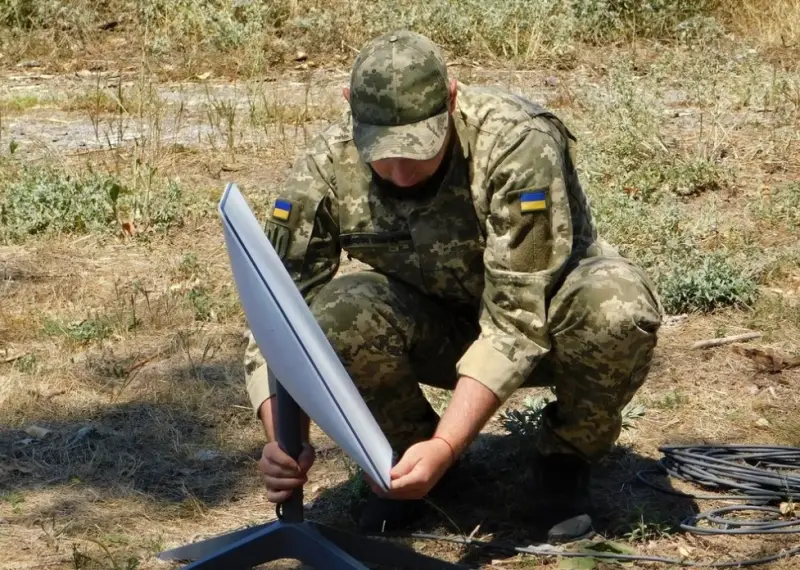 Báo chí Mỹ: Quân đội Nga ngày càng cản trở công việc của Lực lượng vũ trang Starlink Ukraine