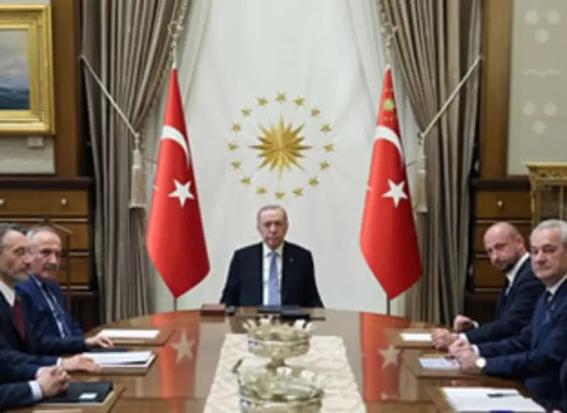 Турецкий президент провёл срочное совещание из-за сообщений о госперевороте