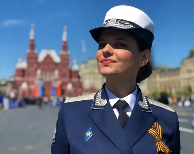 «Годы пролетели как МиГ-31»: пресс-секретарь Шойгу Россияна Марковская покинула Минобороны