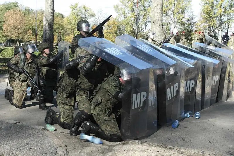 Польские власти направили на усиление охраны границы с Белоруссией военную жандармерию