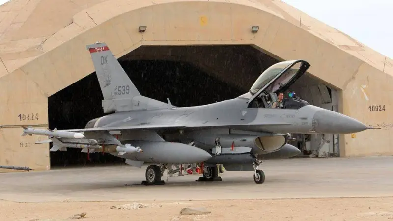 Командующий ВВС Дании сообщил о подготовке первой группы украинских специалистов по обслуживанию истребителей F-16