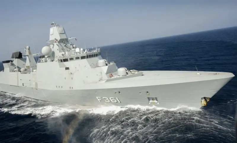 Непригодный к бою датский фрегат будет управлять из дока флотилией НАТО