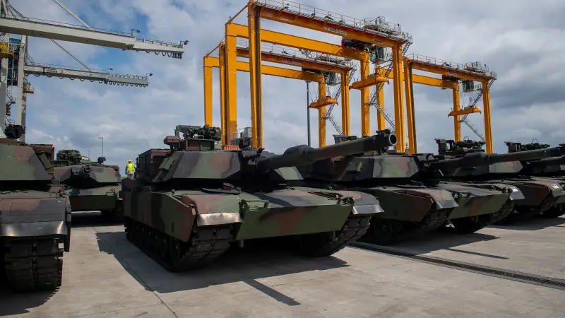 Теперь пойдут поставки танков M1A2 SEP v.3: Польша получила все закупленные ОБТ M1A1 Abrams