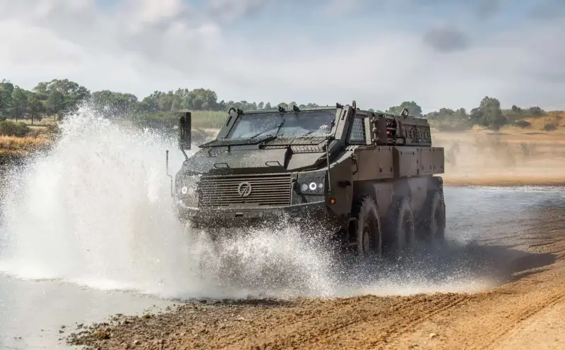 Низкий профиль как ответ на украинский конфликт: ЮАР представила новый бронеавтомобиль Mbombe 6 Mk3