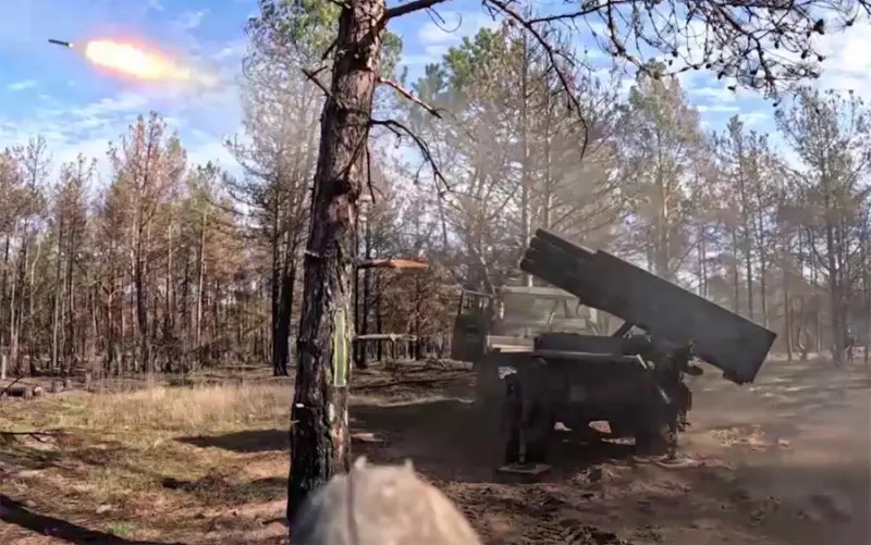Российские войска приблизились к дороге, по которой идёт снабжение гарнизона противника в Угледаре