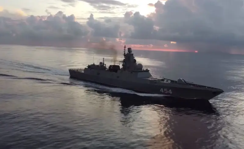 Российские АПЛ «Казань» и фрегат «Адмирал Горшков» начали учения в Атлантическом океане