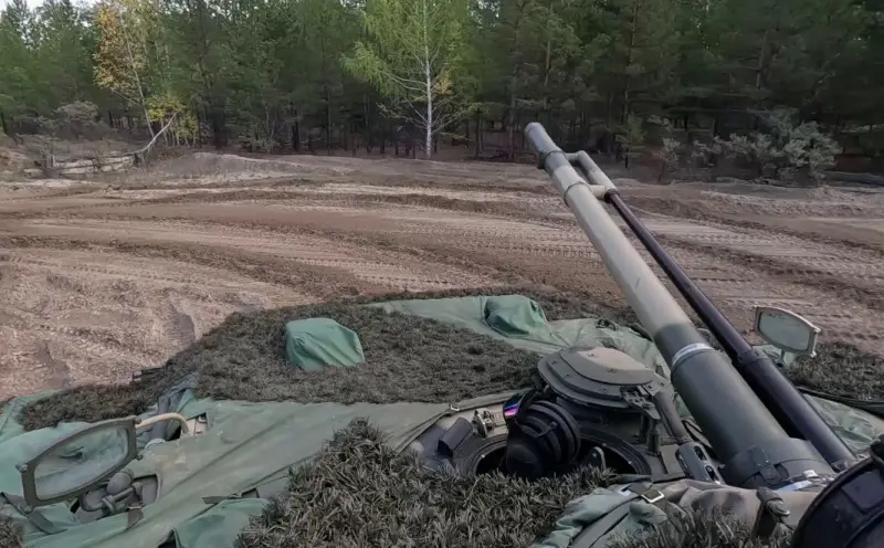 Российские боевые машины пехоты БМП-3 начали серийно оснащать комплексами борьбы с дронами