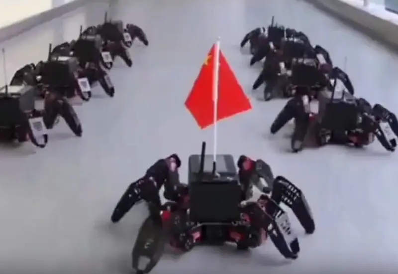 Китайские разработчики показали кадры шагающих паукообразных дронов-камикадзе