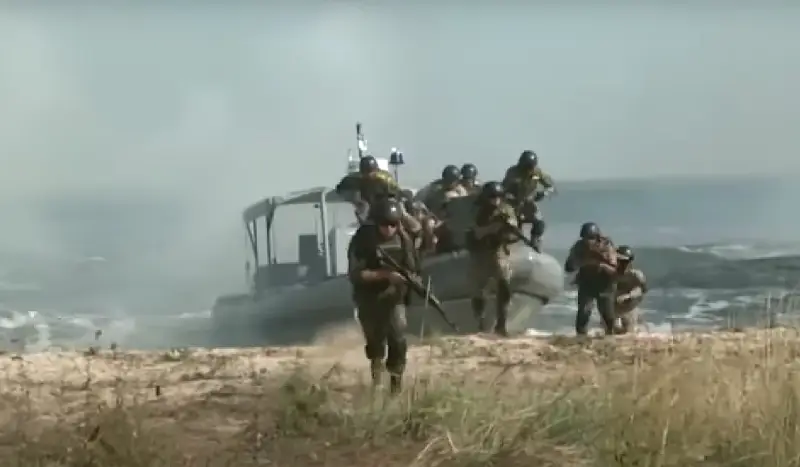 ВМС Украины провели в Чёрном море учения по высадке десанта на «необорудованное побережье»
