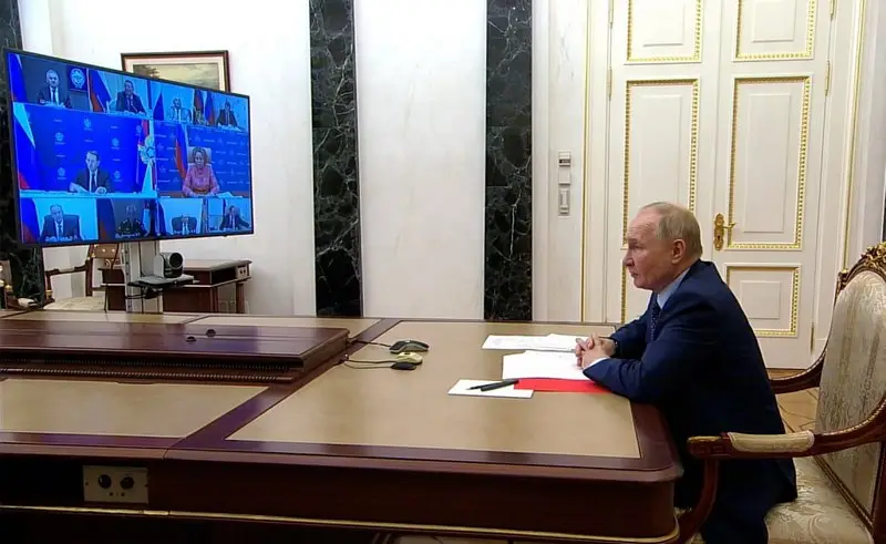 Министр обороны Андрей Белоусов впервые появился на совещании Совбеза РФ в форме