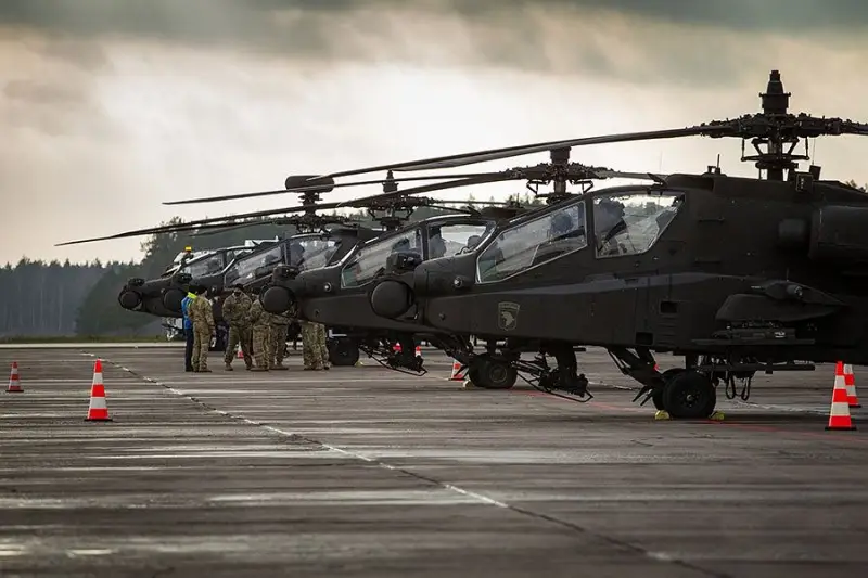 Польский вертолётчик поделился своими впечатлениями от полётов на AH-64 и Ми-24