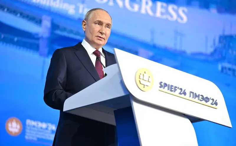 Президент России пообещал проиндексировать пенсии работающим пенсионерам с 2025 года