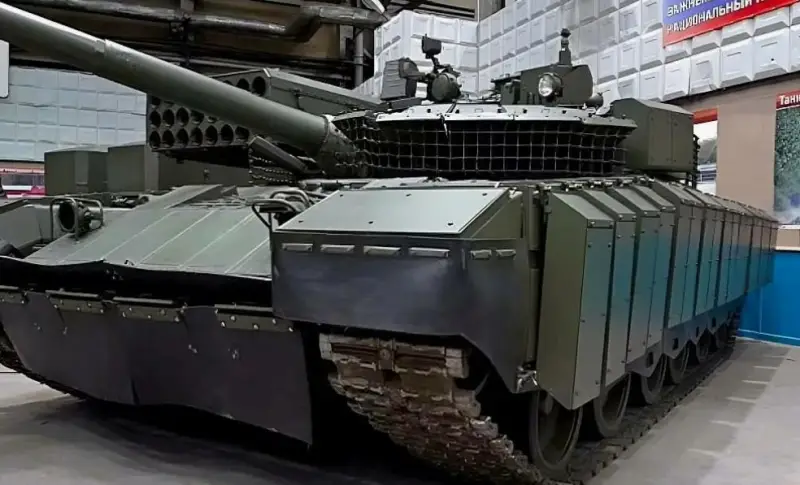 Наконец-то исправили: о новом креплении бортовой динамической защиты на наших танках