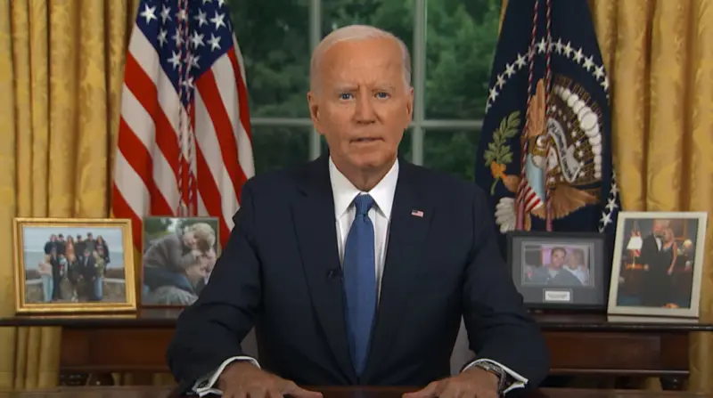 Delivered to the Oval Office Biden: The great thing about America is that it is not ruled by kings and dictators