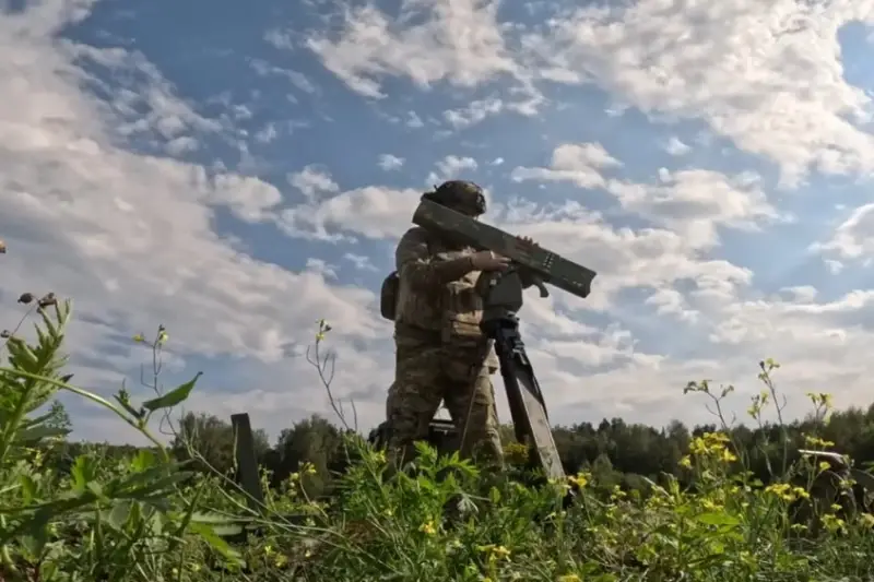 Обезвреженный средствами РЭБ над Орловской областью украинский дрон взорвался на территории нефтебазы