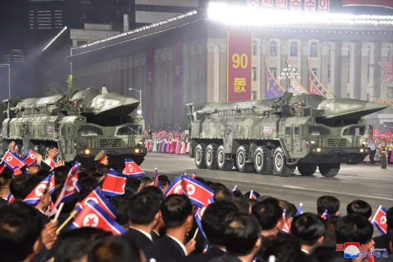 Пресса США: Южная Корея в ответ на действия Севера разрабатывает баллистическую ракету с полезной нагрузкой до 8 тонн