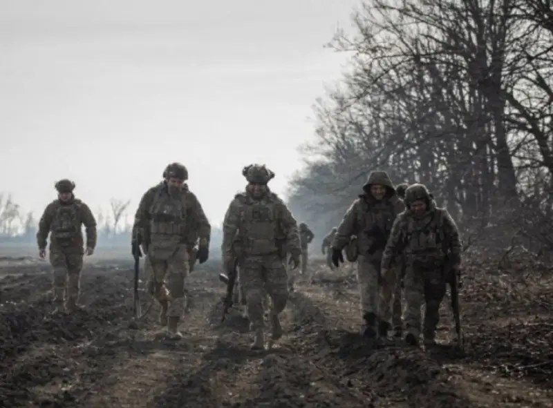 Полковник армии США в отставке: В ходе конфликта погибло 600 тысяч украинских солдат
