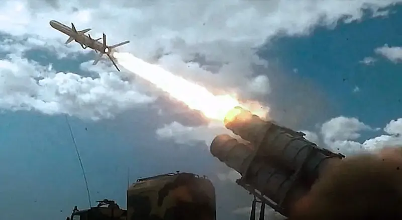 Минобороны РФ: ночью силами ПВО ВС РФ уничтожена ракета «Нептун-МД» ВСУ над Курской областью