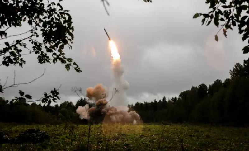 Российские военные нанесли новую серию ракетных ударов по аэродрому ВСУ в Миргороде