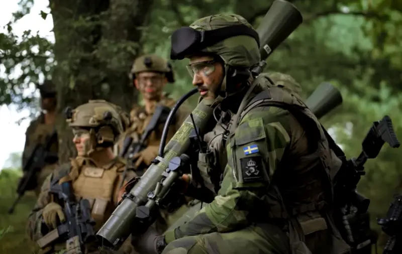 Шведский министр обороны не считает неизбежным нападение России на Швецию, но призывает готовиться
