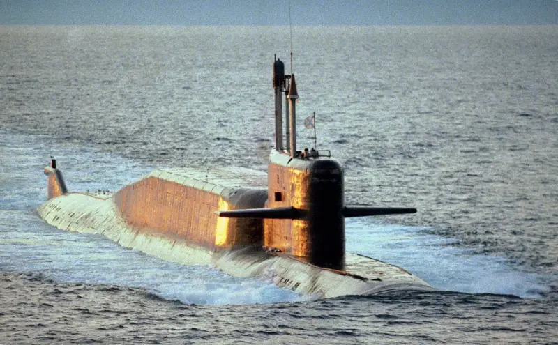 Названы сроки выхода на послеремонтные испытания АПРКСН «Карелия» проекта 667БДРМ «Дельфин»
