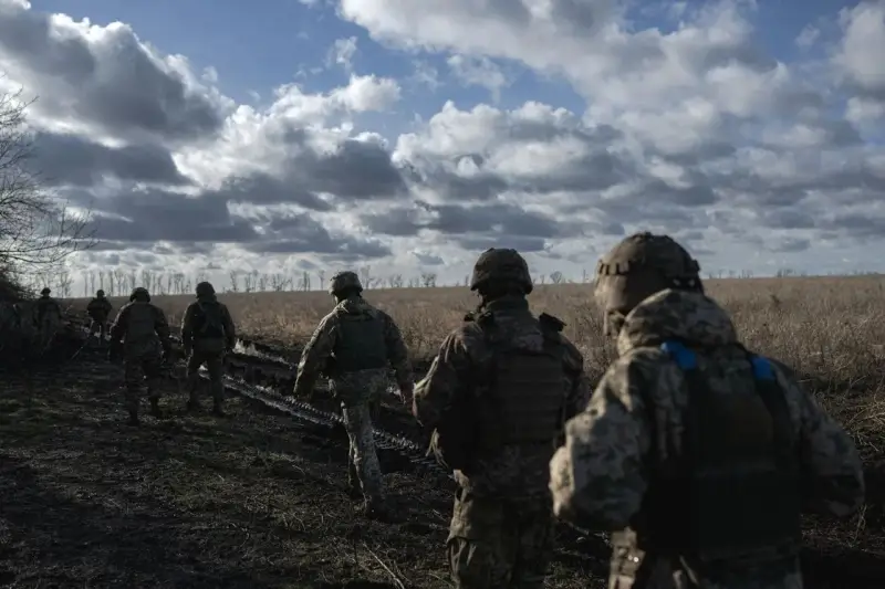 Источник: ВСУ пытаются выйти из окружения в Нью-Йорке (Новгородском), неся большие потери