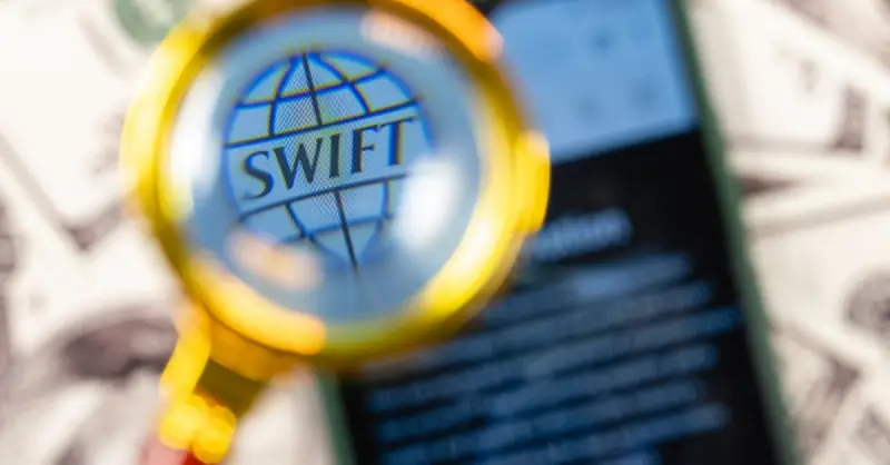 БРИКС против SWIFT – уйти и не вернуться