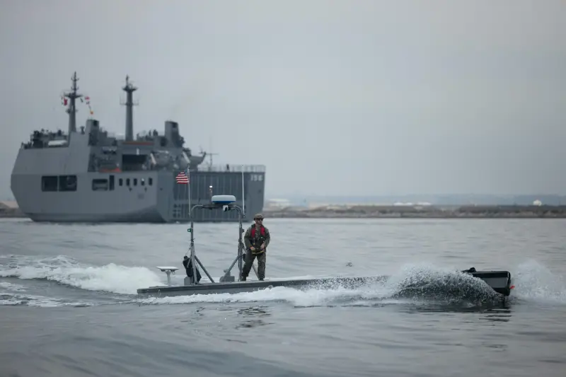 Морская пехота США тестирует малозаметные суда ALPV