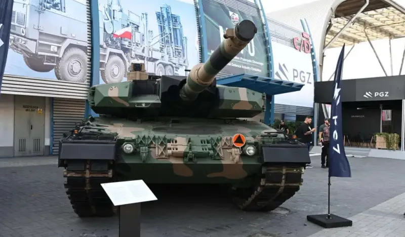 Польша представила модернизированный танк Leopard 2PL M1