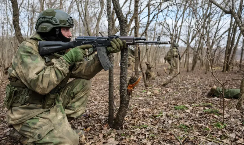 Стало известно о продвижении ВС РФ между Кременной Балкой и Новоселидовкой