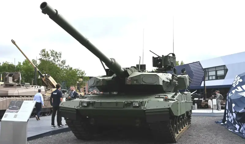 «КАЗ стал неотъемлемым компонентом танка»: бундесвер оснастит более сотни Leopard 2A8 комплексом активной защиты Trophy