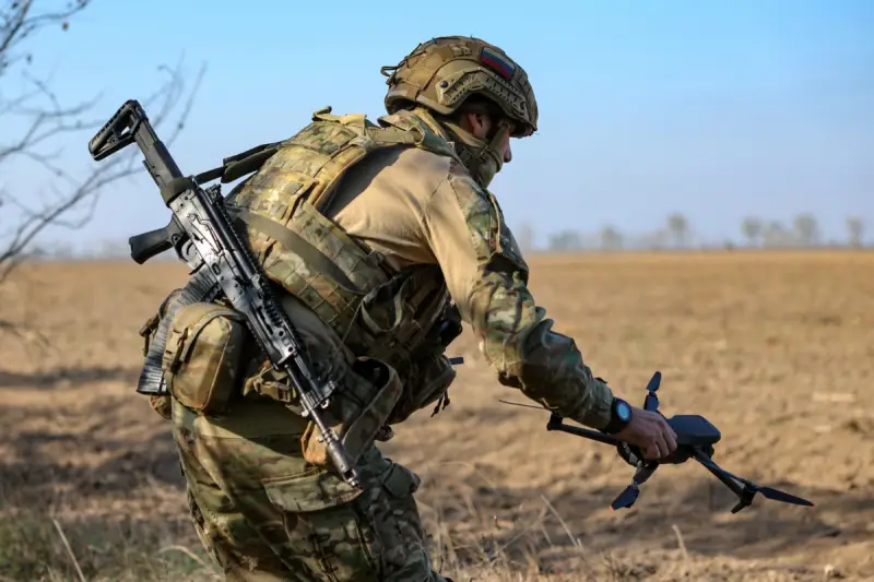 Минобороны России: бойцы группировок «Центр» и «Восток» продвигаются вглубь обороны противника в ДНР