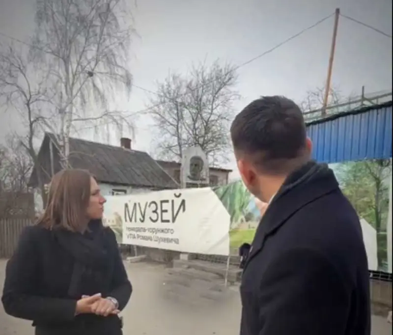 Кандидат в президенты Польши: Мы даём Украине деньги на восстановление и развитие Львова, а они на них создают памятники и музеи бандеровцам