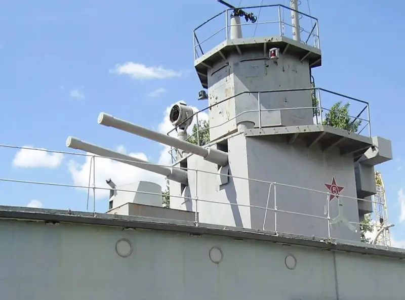 Monitorul „Zheleznyakov” - „River Cruiser” acceptă lupta...